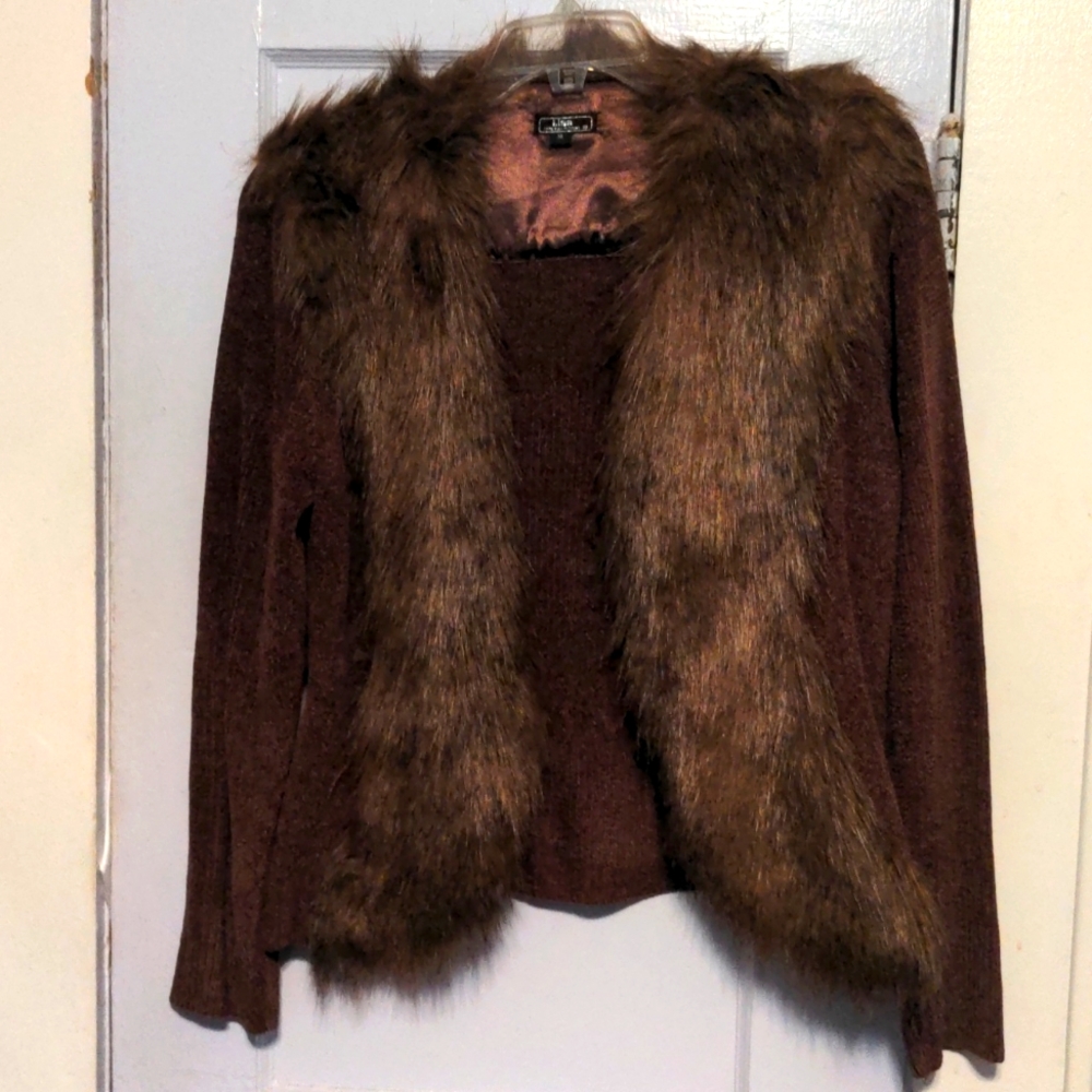 Brown faux fur combination sweater by Lisa International XL